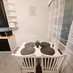 شقة Huge 5room In Center Of *