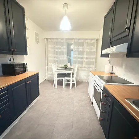 Huge 5room In Center Of 奥卢